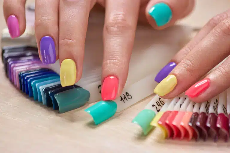 Gel naglar - hälsoeffekter - en kosmetisk guide